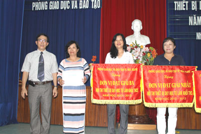 4 tập thể và 62 cá nhân đoạt giải