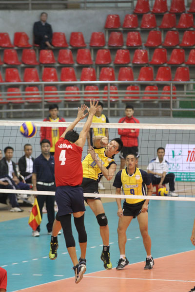 Đội bóng chuyền Sanest Khánh Hòa: Lấy lại niềm tin