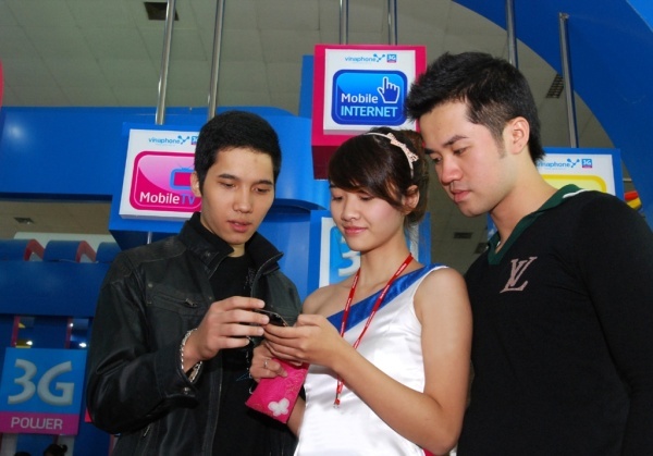 Không sáp nhập VinaPhone và MobiFone