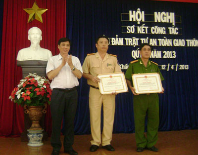 Thực hiện đợt cao điểm về trật tự an toàn giao thông