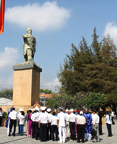 Kỷ niệm 725 năm Ngày chiến thắng Bạch Đằng Giang