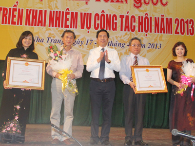 Bế mạc Hội nghị báo chí toàn quốc triển khai nhiệm vụ công tác hội năm 2013