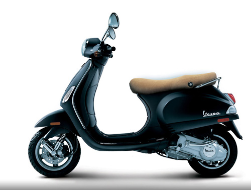 Vespa 3 van bất ngờ giảm hơn 20 triệu