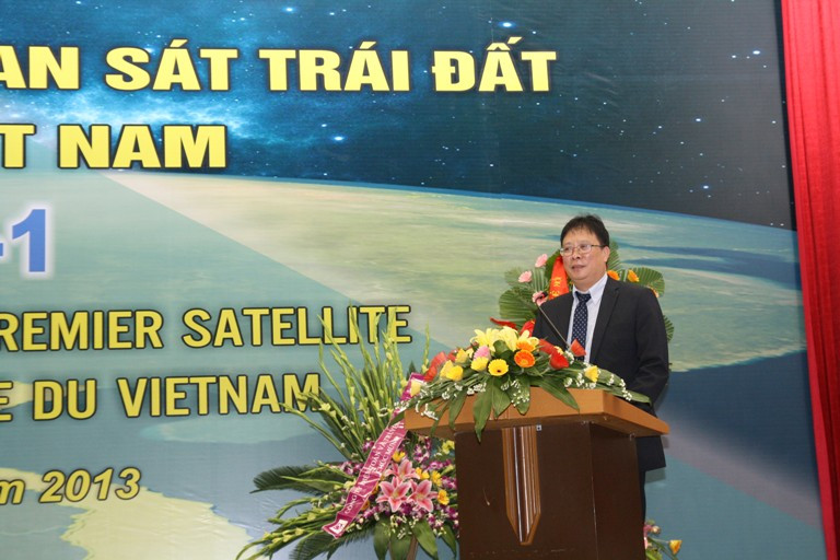 Giáo sư Châu Văn Minh – Ủy viên Trung ương Đảng, Chủ tịch Viện Hàn lâm KHCNVN phát biểu tại buổi lễ phóng vệ tinh VNREDSat-1