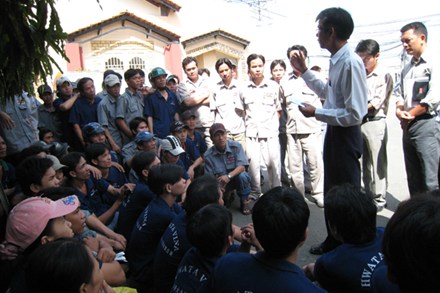 Quy định trách nhiệm của công đoàn trong tổ chức đình công