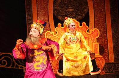 Vở tuồng “Danh phận”: Bài học lịch sử chưa cũ