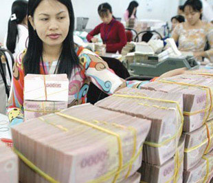 Không giải quyết nợ xấu, tín dụng vẫn trì trệ dù hạ lãi suất