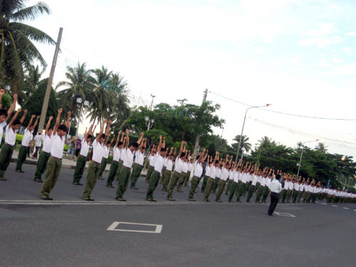 Thể dục cổ động được đưa vào kỷ lục quốc gia tại Festival Biển Nha Trang 2009 – ảnh Mai Hồng