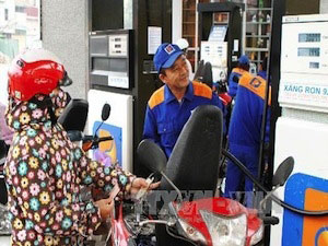 Doanh nghiệp xăng dầu muốn tự tăng giá ở mức 3%
