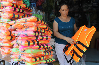 Thị trường đồ bơi ế ẩm