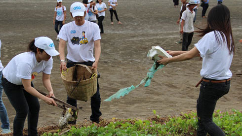 “Chung tay hành động vì biển đảo quê hương”