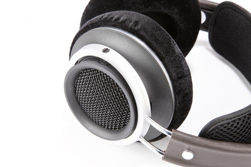 Philips Fidelio X1 - tai nghe cho người mê phim ảnh