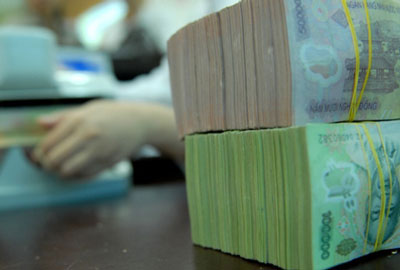 “Lãi suất cho vay nên giảm xuống 10%/năm”