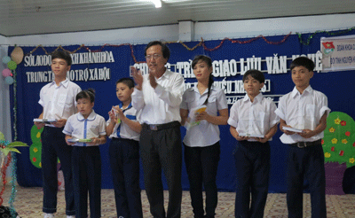 Đêm giao lưu văn nghệ  ý nghĩa với trẻ mồ côi, khuyết tật