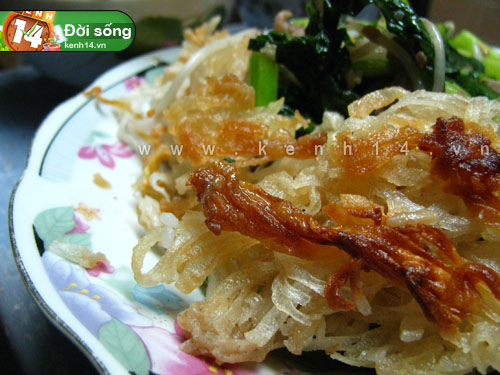 Lạ miệng với món phở chiên giòn