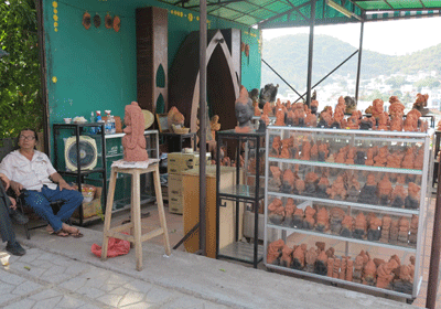 Khai mạc Triển lãm gốm Lư Cấm, tranh cát