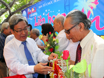 Liên hoan thơ: Câu lạc bộ thơ Kim Bằng đạt giải Nhất toàn đoàn
