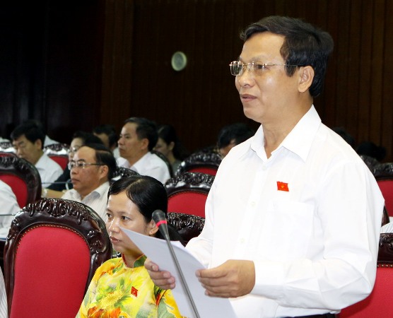 Đại biểu Bùi Mạnh Hùng (đoàn Bình Phước)