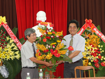 Thăm các cơ quan báo chí trên địa bàn tỉnh