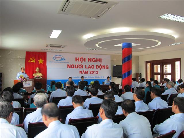 Đối thoại định kỳ tại nơi làm việc 3 tháng/lần