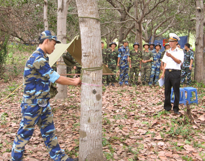 Gần 100 thí sinh thi chuyên ngành Hậu cần