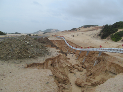 Lan can đường bị hư