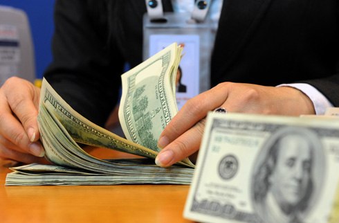 Tăng tỷ giá đôla Mỹ thêm 1%