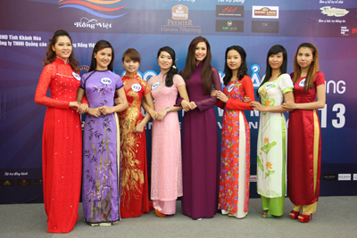 Khởi kiện Cục trưởng Cục Nghệ thuật biểu diễn