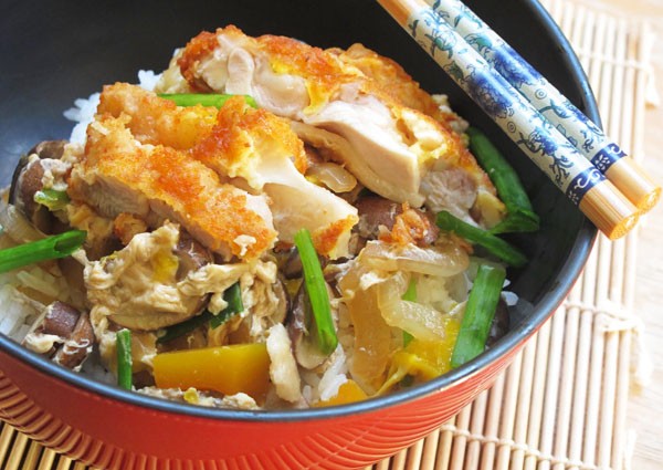 Món ăn: Rán thịt gà kiểu Nhật vàng giòn rụm vàng ươm