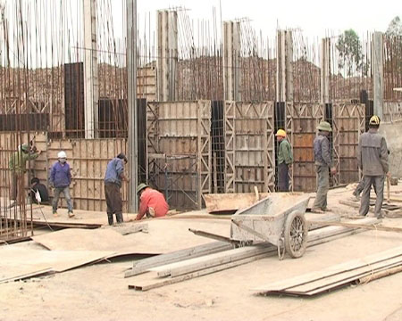 Tăng cường quản lý, xử lý nợ đọng trong xây dựng cơ bản