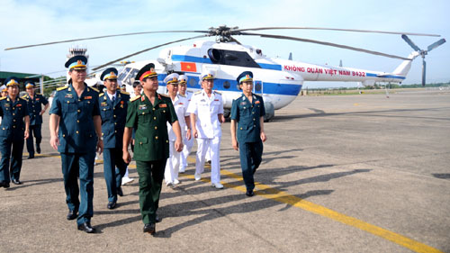 Công bố quyết định thành lập Trung đoàn Trực thăng 930