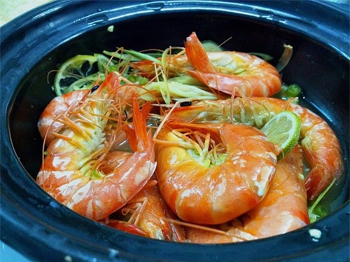 Món ăn: Tôm hấp ớt xanh