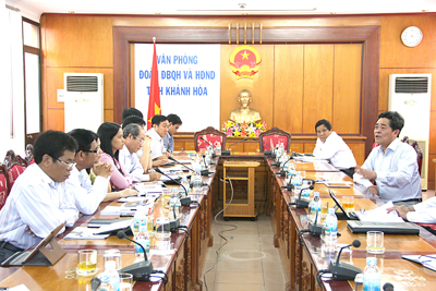 Sôi nổi thảo luận ở tổ