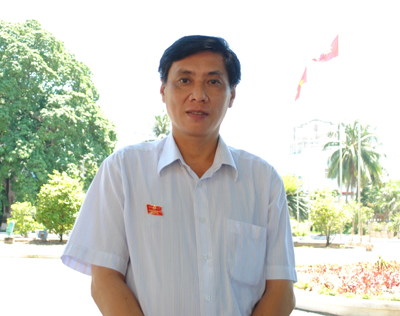   Ông Lê Đức Vinh