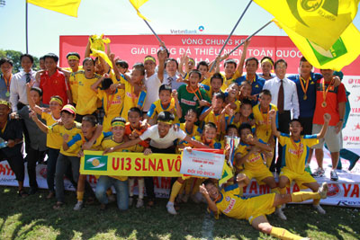 Đội bóng U13 Sông Lam Nghệ An xứng đáng với chức vô địch giải bóng đá thiếu niên toàn quốc năm nay.