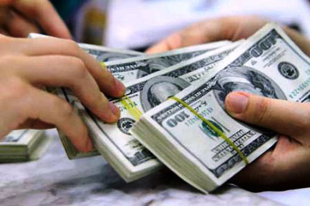 Các ngân hàng gửi 2,5 tỷ USD ra nước ngoài