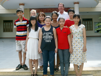 6 học sinh Khánh Hòa sang Pháp dự Trại hè “Người bạn năm châu”