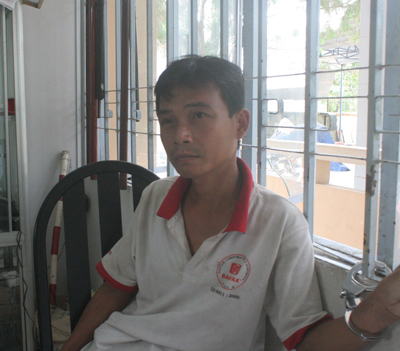 Vừa ra tù lại vào khám