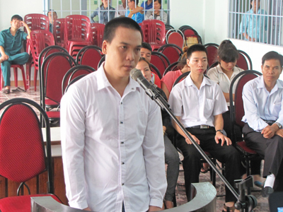 Trộm tài sản để mua ma túy