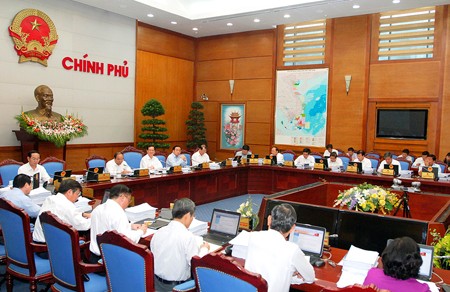 Thông cáo báo chí về phiên họp Chính phủ thường kỳ tháng 7-2013