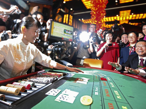 Chỉ người nước ngoài và người Việt có hộ chiếu nước ngoài mới được vào casino. Ảnh: Asianews