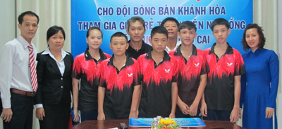 Các vận động viên đội tuyển bóng bàn tỉnh tham dự giải trẻ, thiếu niên nhi đồng toàn quốc năm nay