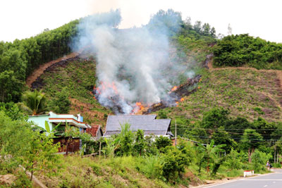 Cẩn trọng khi đốt rẫy