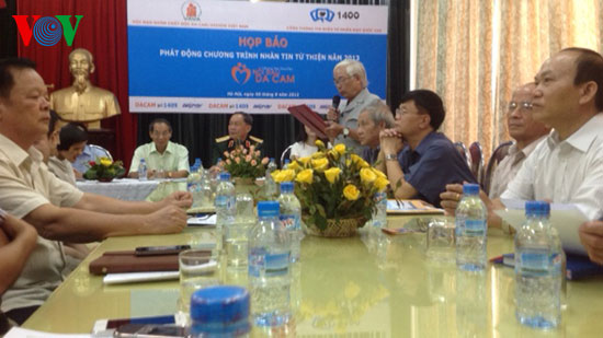 Nhắn tin từ thiện “Chung tay xoa dịu nỗi đau da cam”