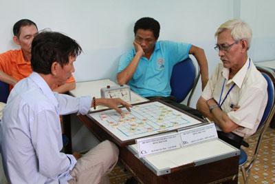 26 players compete in Khanh Hoa team and individual Chinese chess championships