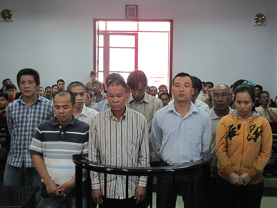 Tuyên án nhóm đánh bạc