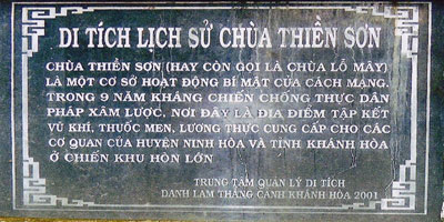 Bia khẳng định di tích lịch sử cách mạng chùa Thiền Sơn. 