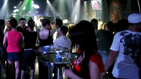 Hạn chế tệ nạn trong kinh doanh dịch vụ văn hóa