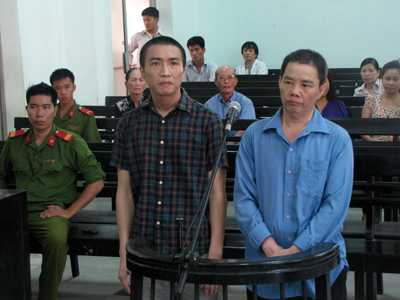 Các luật sư đề nghị trả hồ sơ điều tra bổ sung