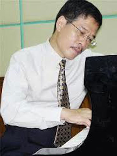  Nhạc sĩ Đặng Hữu Phúc.